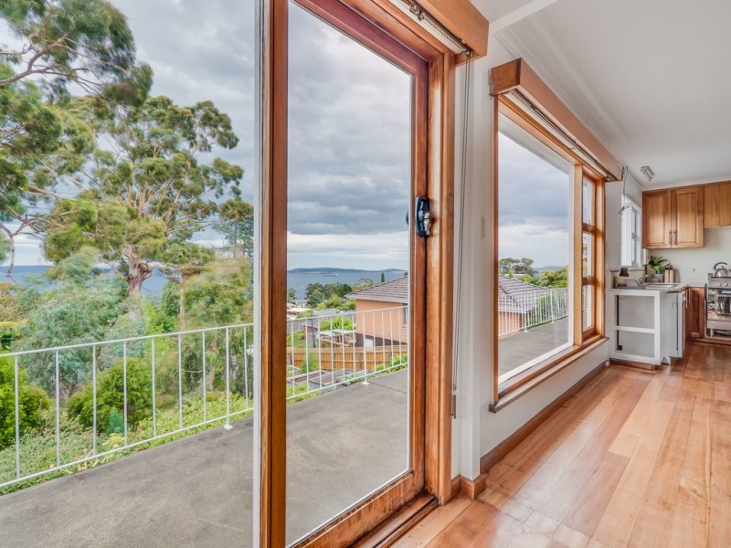 46 Delta Avenue, Taroona TAS 7053