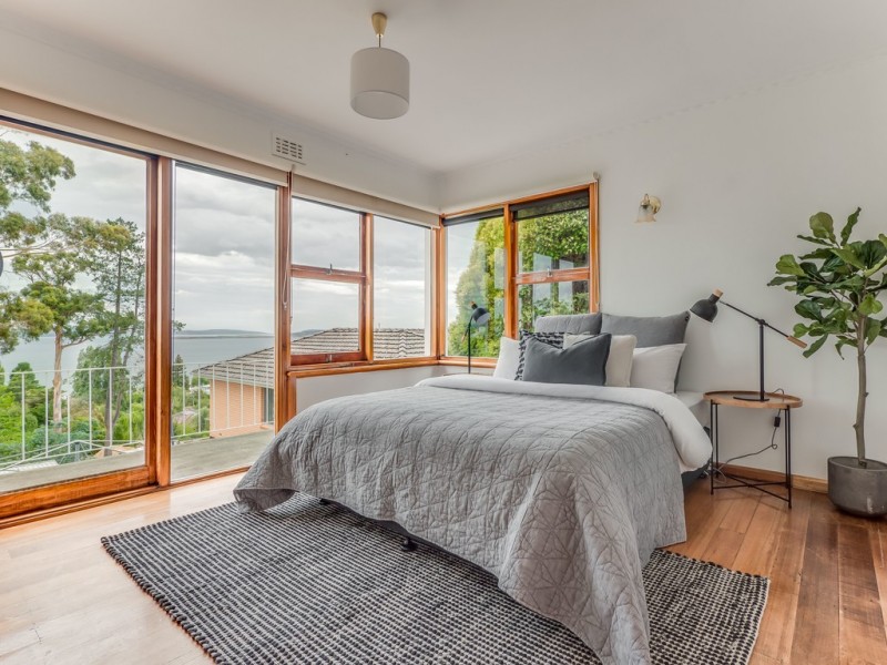 46 Delta Avenue, Taroona TAS 7053