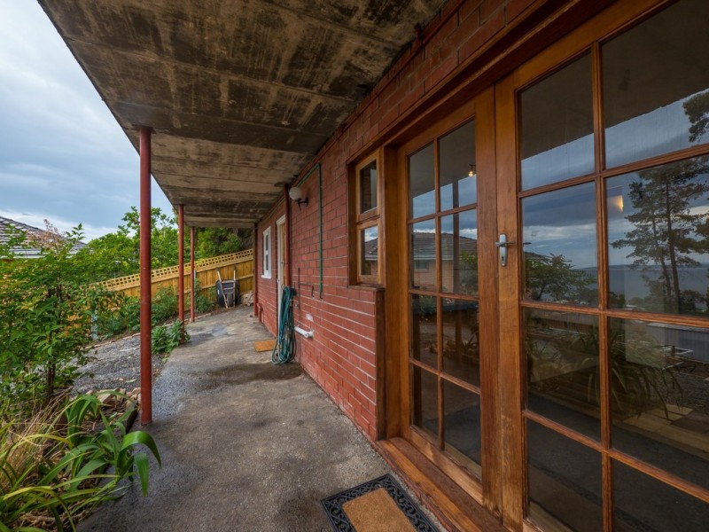 46 Delta Avenue, Taroona TAS 7053