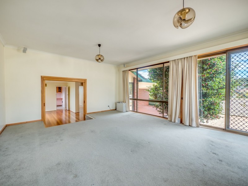 22 St Helens Street, Lindisfarne TAS 7015