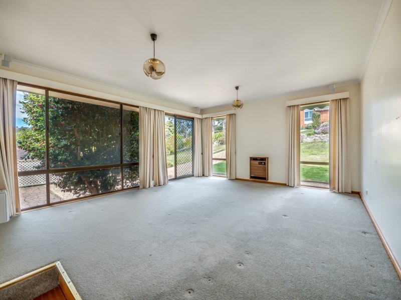 22 St Helens Street, Lindisfarne TAS 7015