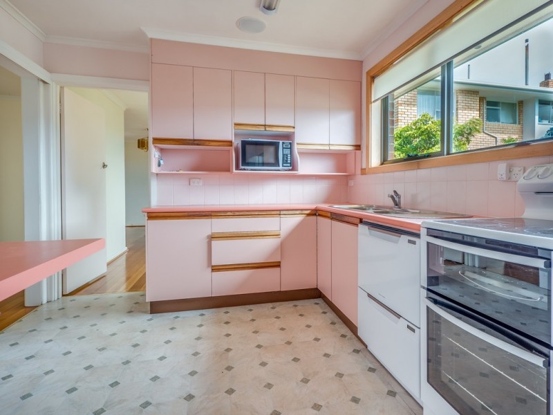 22 St Helens Street, Lindisfarne TAS 7015