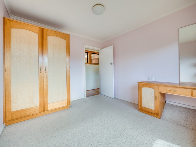 22 St Helens Street, Lindisfarne TAS 7015