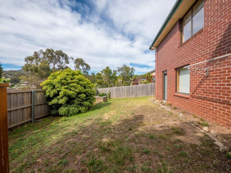 22 St Helens Street, Lindisfarne TAS 7015