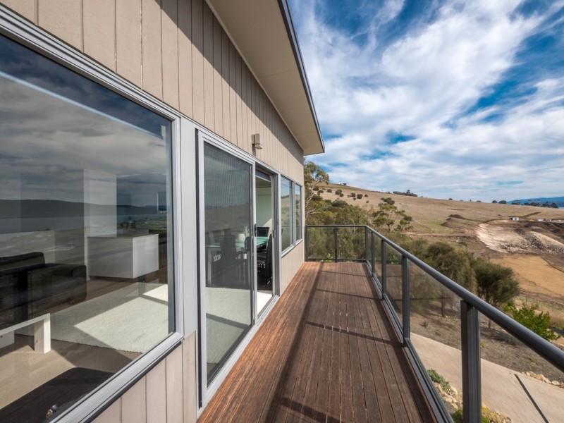 1/746 Oceana Drive, Tranmere TAS 7018