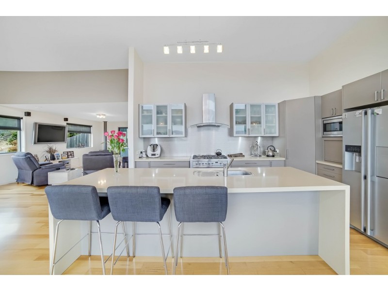 3/176 Derwent Avenue, Lindisfarne TAS 7015