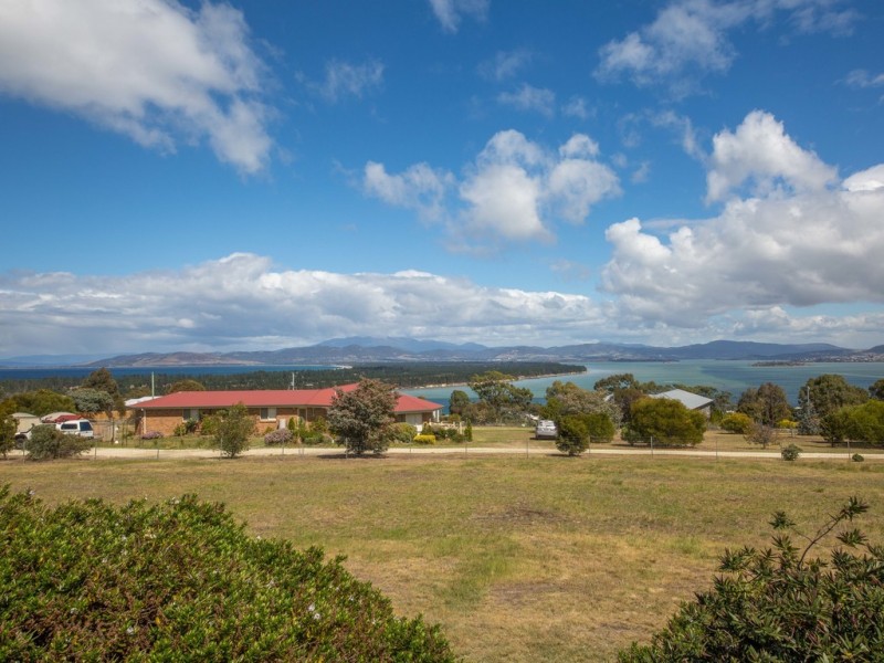 19 Wards Avenue, Lewisham TAS 7173