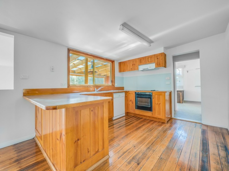 24 Roaring Beach Road, South Arm TAS 7022