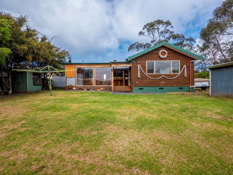 24 Roaring Beach Road, South Arm TAS 7022