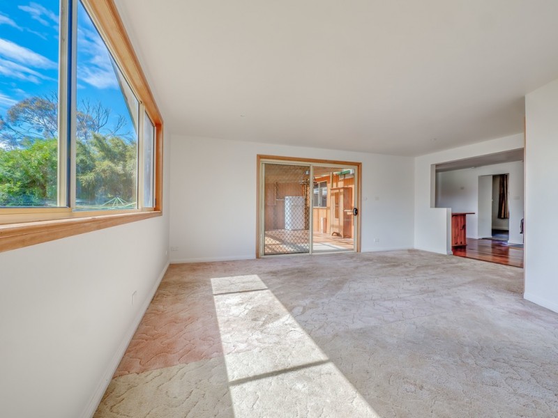 24 Roaring Beach Road, South Arm TAS 7022
