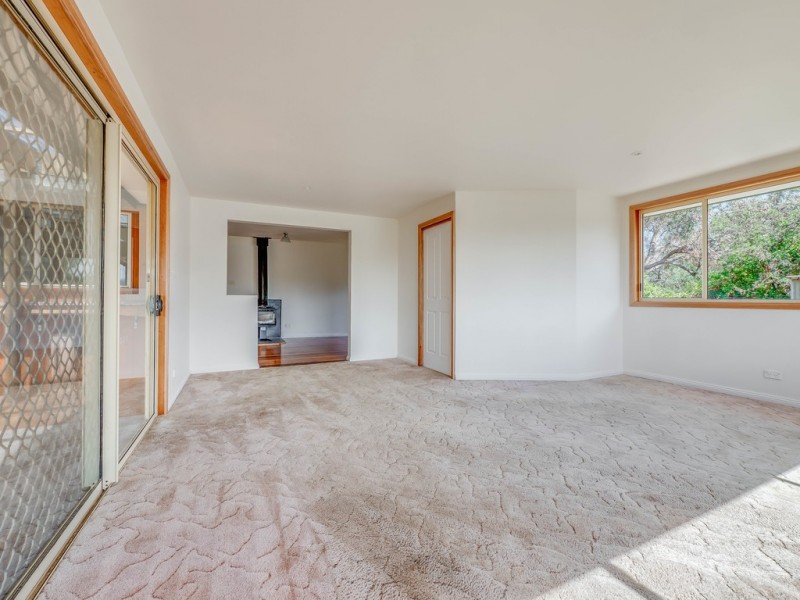 24 Roaring Beach Road, South Arm TAS 7022