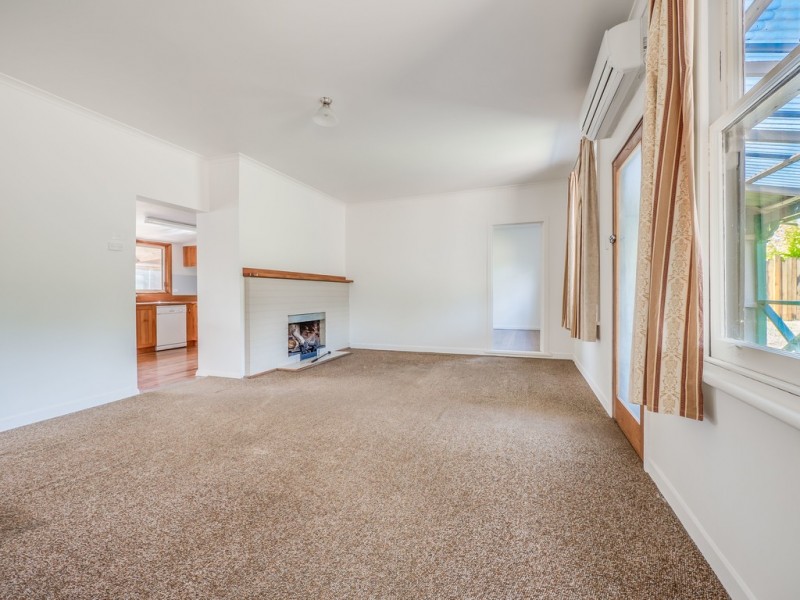 24 Roaring Beach Road, South Arm TAS 7022