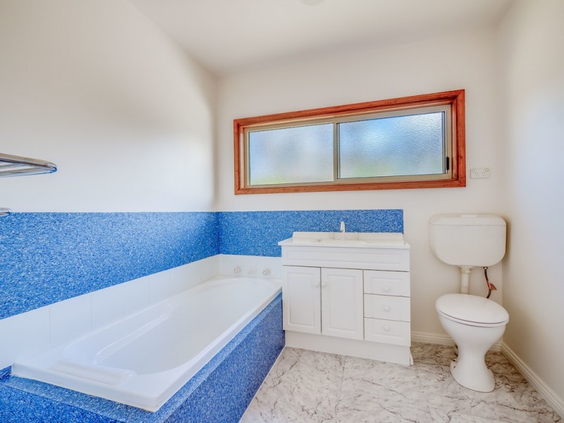 24 Roaring Beach Road, South Arm TAS 7022
