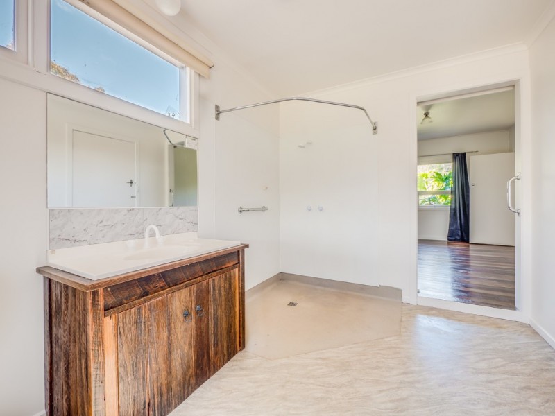 24 Roaring Beach Road, South Arm TAS 7022