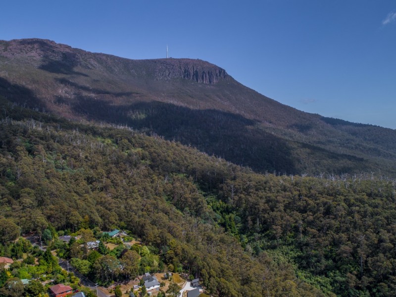 10 Bracken Lane, Fern Tree TAS 7054