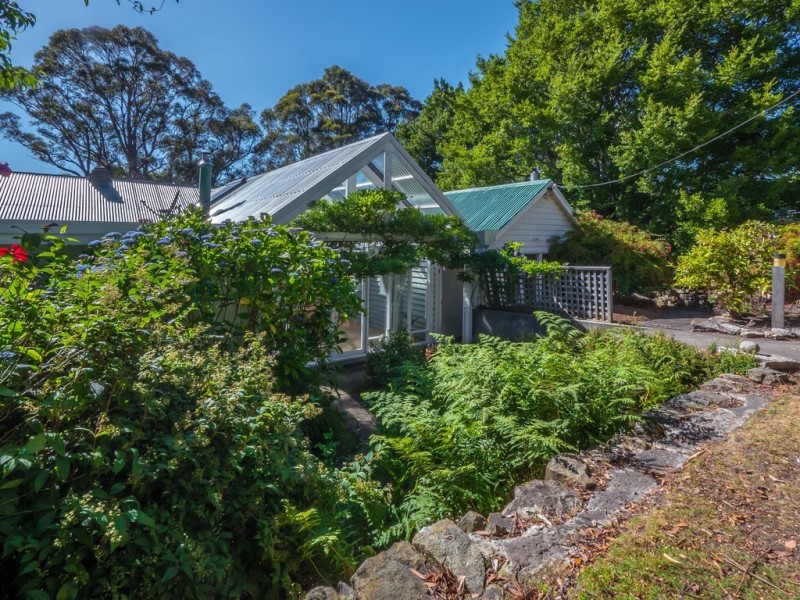 10 Bracken Lane, Fern Tree TAS 7054