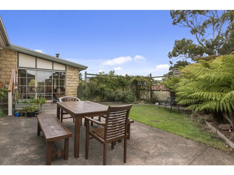 18 Weemala Court, Mount Nelson TAS 7007