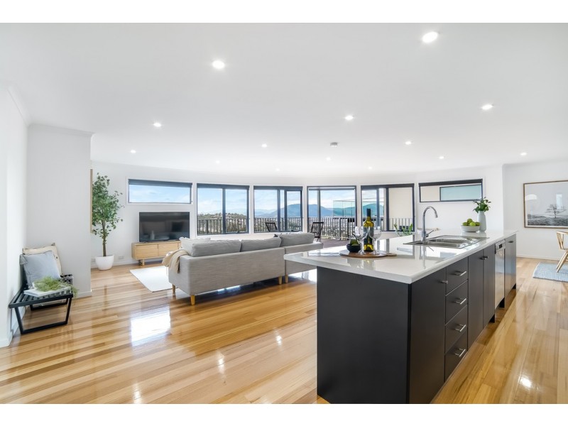 39 Rosehill Crescent, Lenah Valley TAS 7008