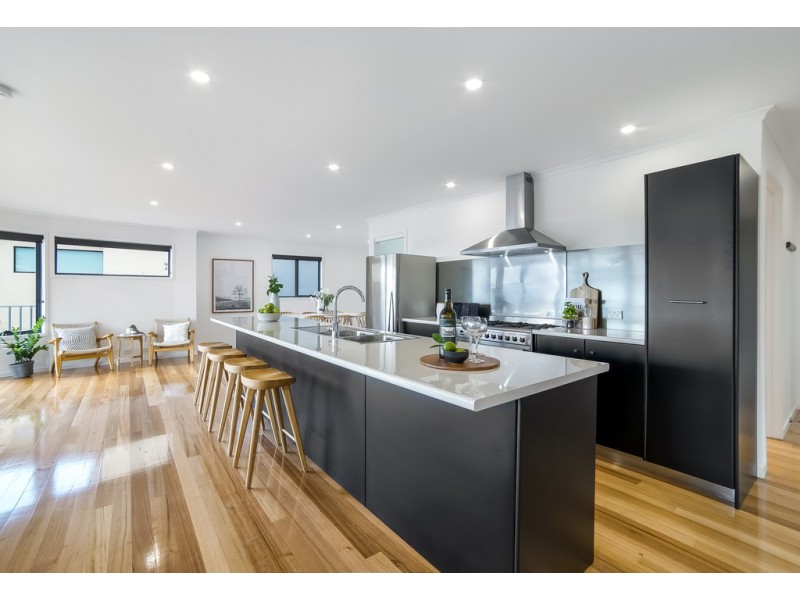 39 Rosehill Crescent, Lenah Valley TAS 7008