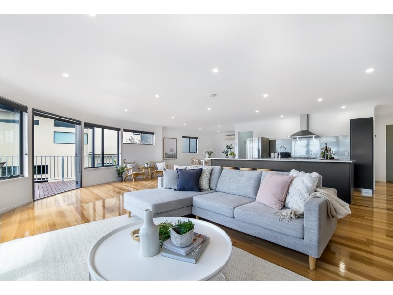 39 Rosehill Crescent, Lenah Valley TAS 7008