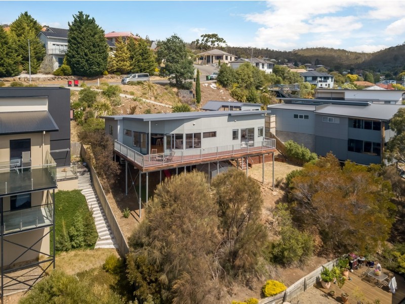 39 Rosehill Crescent, Lenah Valley TAS 7008