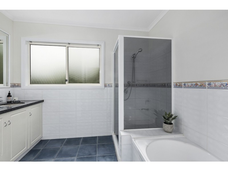 33 Derwent Avenue, Geilston Bay TAS 7015