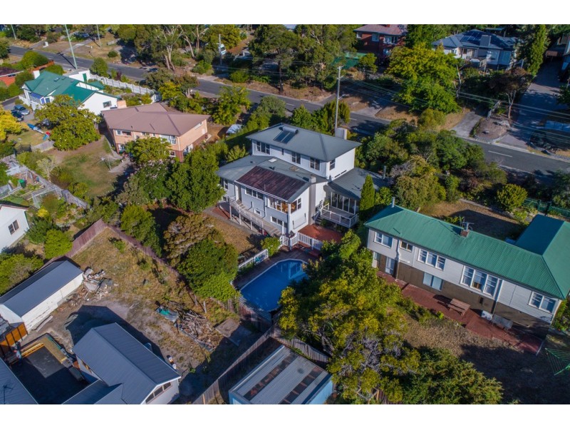 33 Derwent Avenue, Geilston Bay TAS 7015