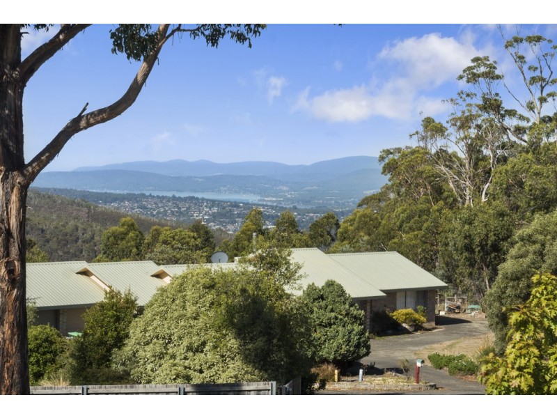 16 Lalwinya Road, Mount Nelson TAS 7007