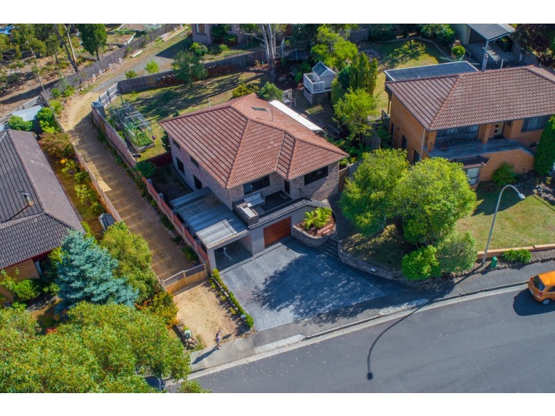 16 Lalwinya Road, Mount Nelson TAS 7007