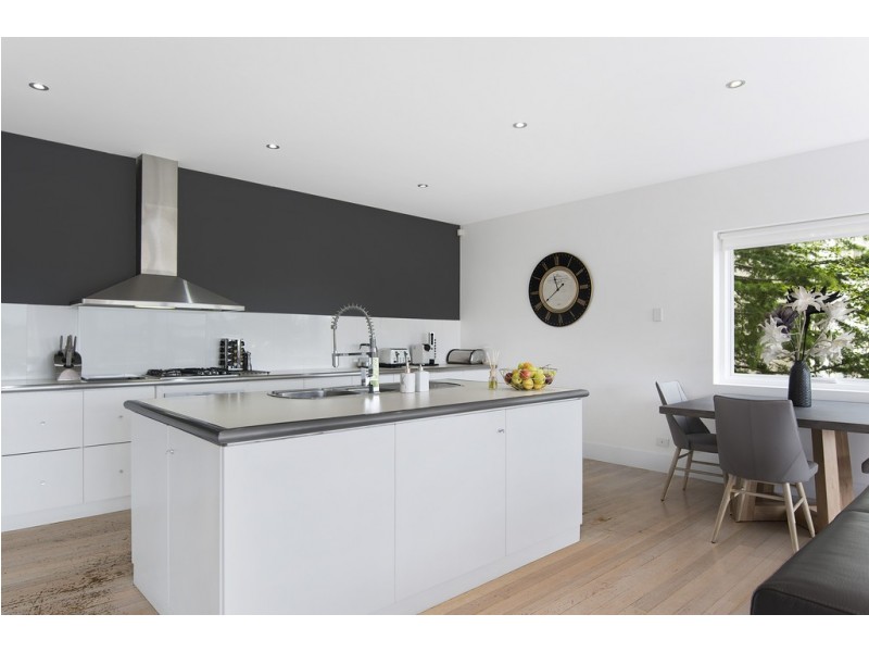 24 Willowdene Avenue, Sandy Bay TAS 7005