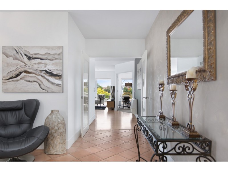 24 Willowdene Avenue, Sandy Bay TAS 7005