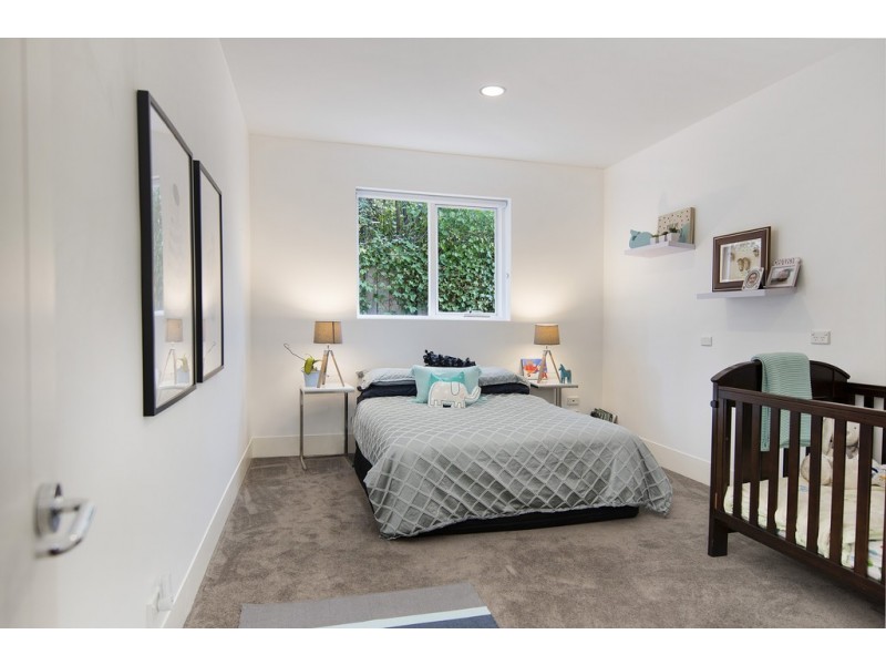 24 Willowdene Avenue, Sandy Bay TAS 7005