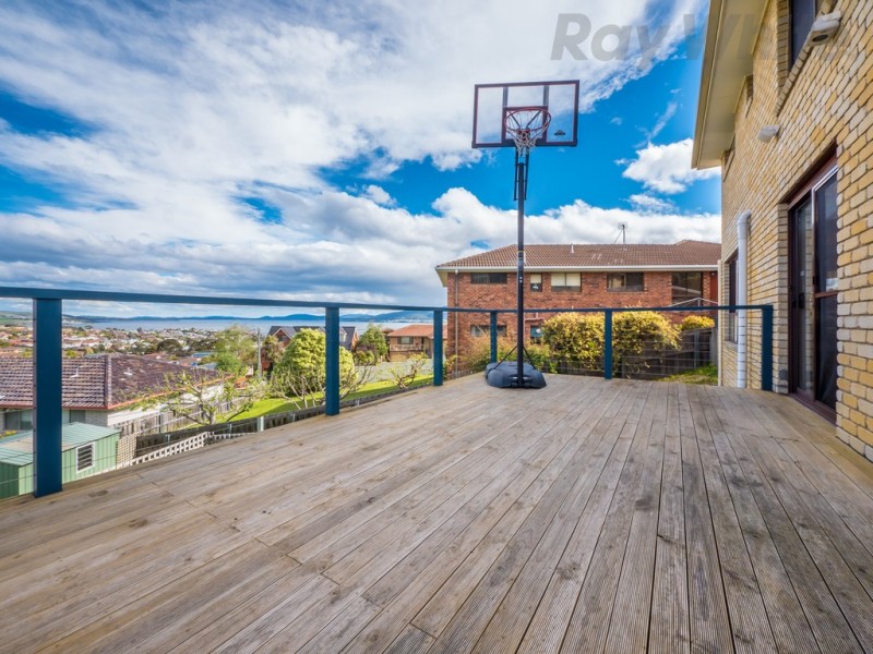 4 Zenith Court, Howrah TAS 7018