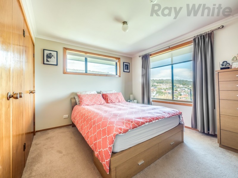 4 Zenith Court, Howrah TAS 7018