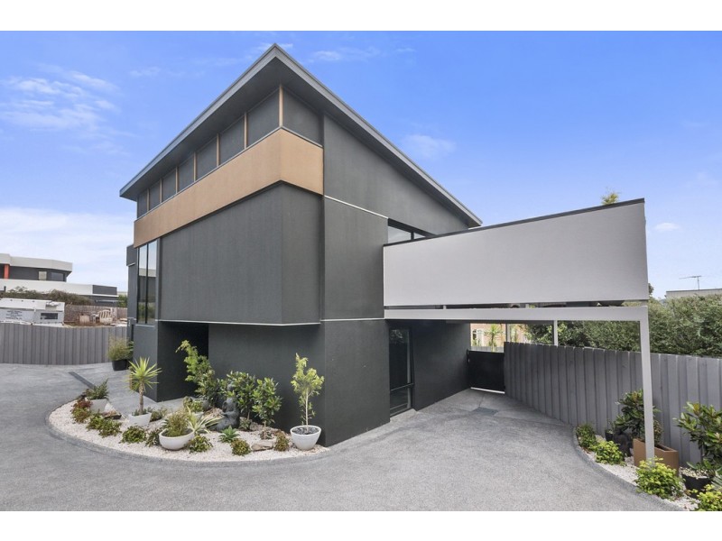 3/9 Trikala Place, Tranmere TAS 7018
