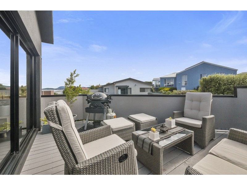 3/9 Trikala Place, Tranmere TAS 7018