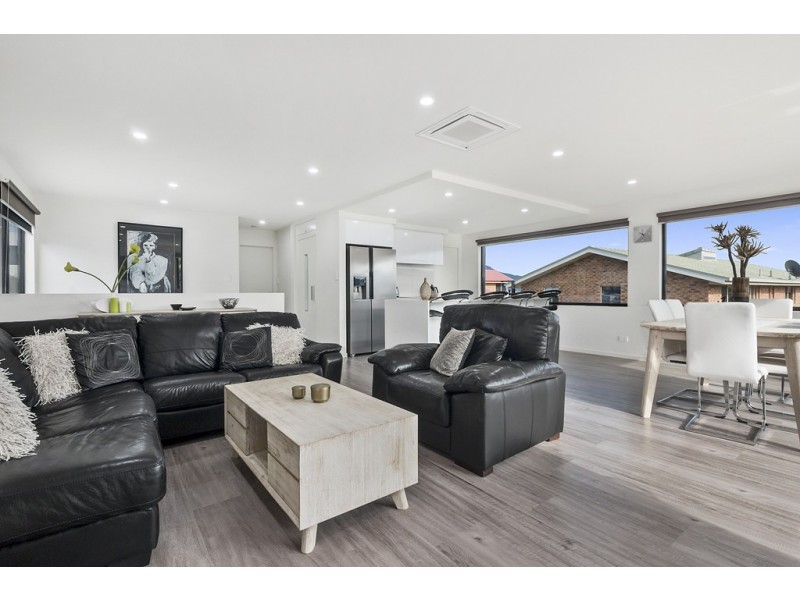 3/9 Trikala Place, Tranmere TAS 7018