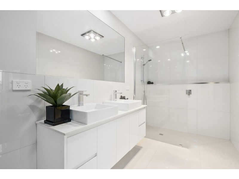 3/9 Trikala Place, Tranmere TAS 7018