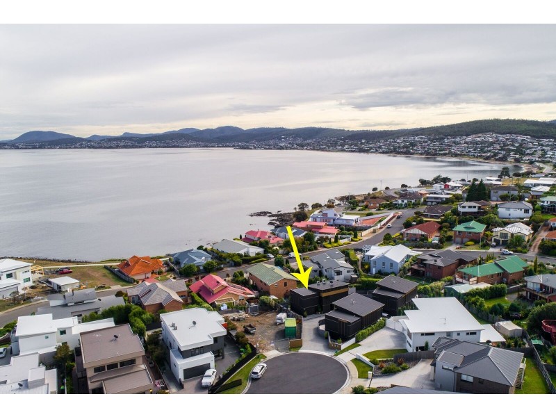 3/9 Trikala Place, Tranmere TAS 7018