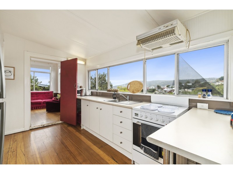 14 Cavell Street, West Hobart TAS 7000