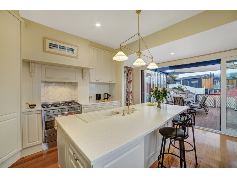 25 Proctors Road, Dynnyrne TAS 7005