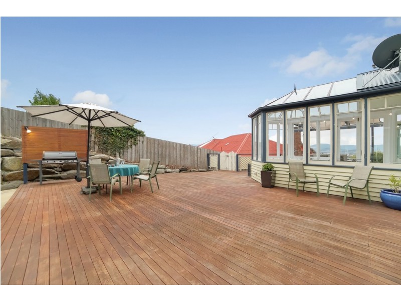 25 Proctors Road, Dynnyrne TAS 7005