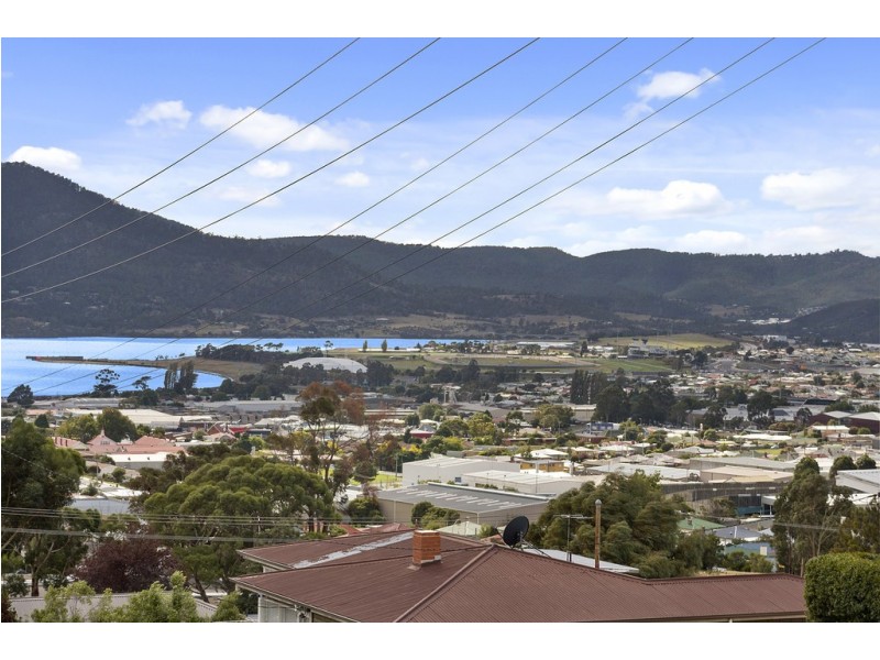 8 Elliott Road, Glenorchy TAS 7010