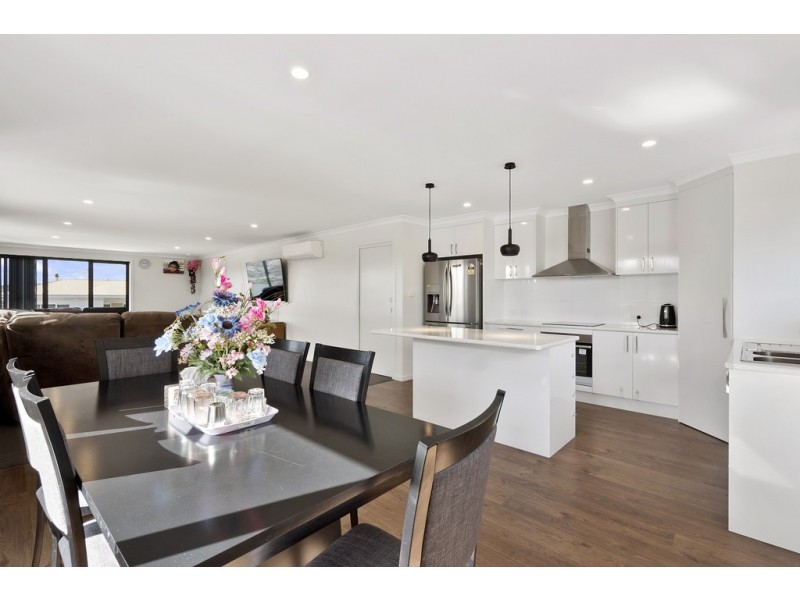 8 Elliott Road, Glenorchy TAS 7010