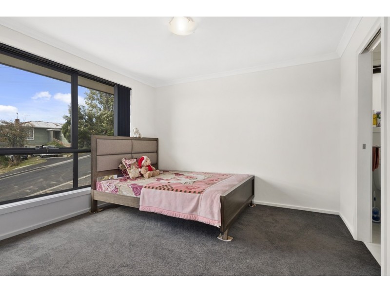 8 Elliott Road, Glenorchy TAS 7010