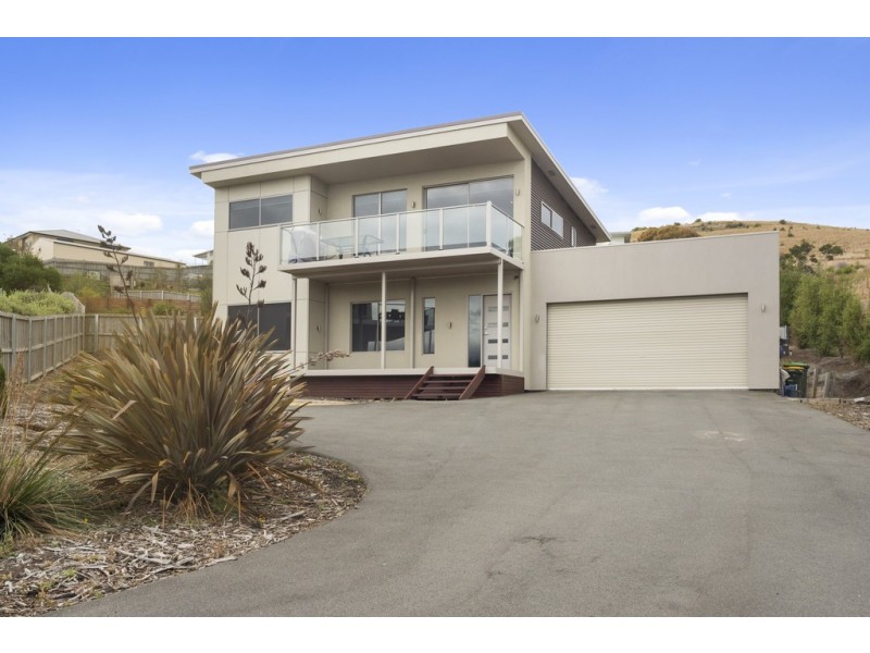 45 Spinnaker Crescent, Tranmere TAS 7018