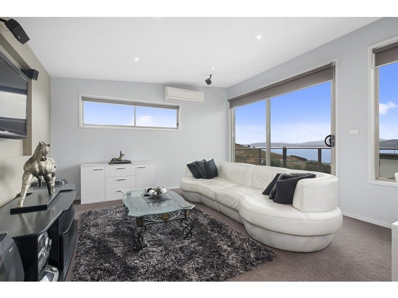 45 Spinnaker Crescent, Tranmere TAS 7018