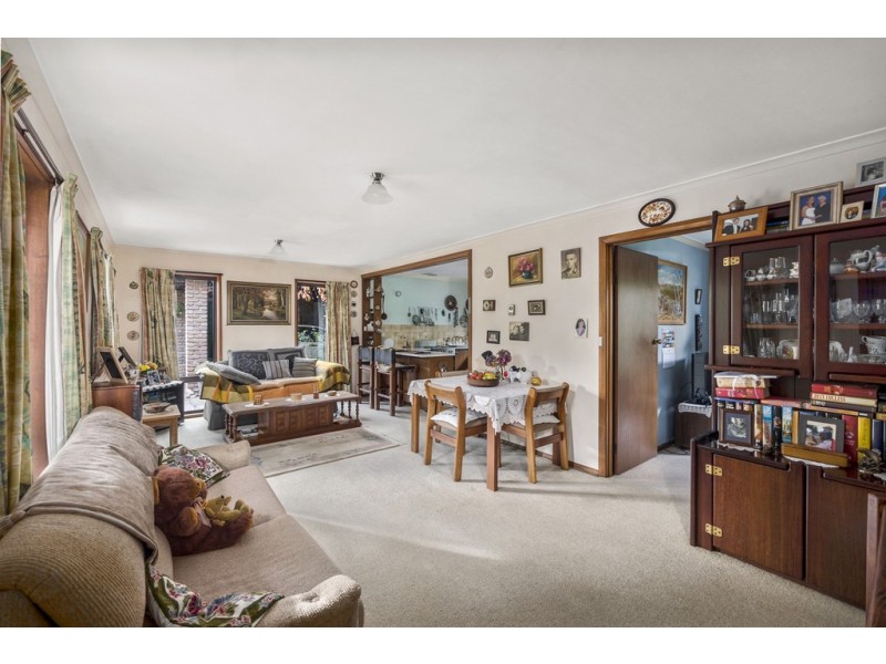 2/2 St Johns Circle, Richmond TAS 7025