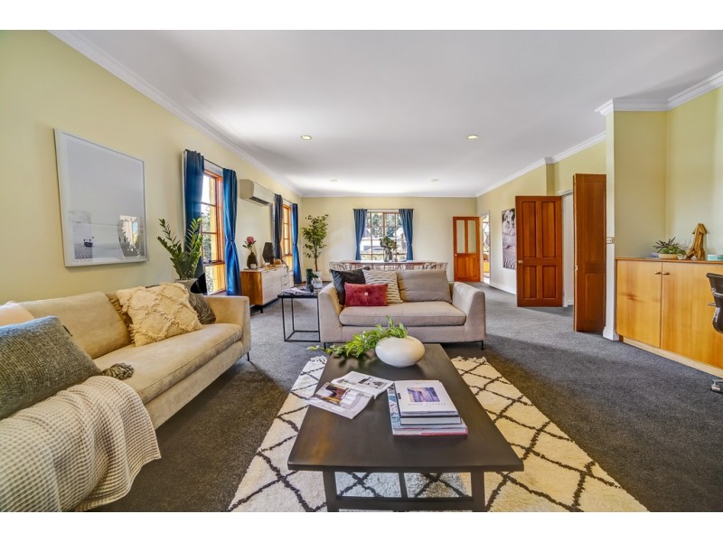 17 Broughton Avenue, Mount Nelson TAS 7007