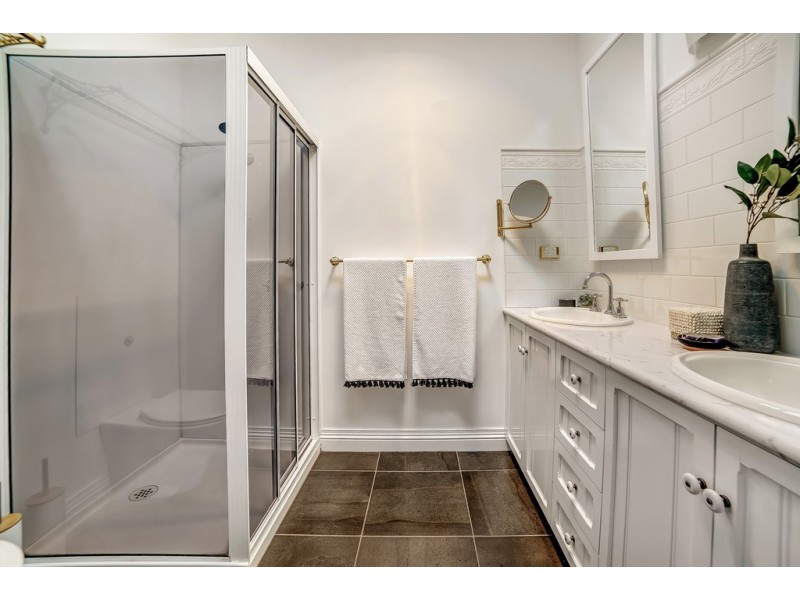 17 Broughton Avenue, Mount Nelson TAS 7007